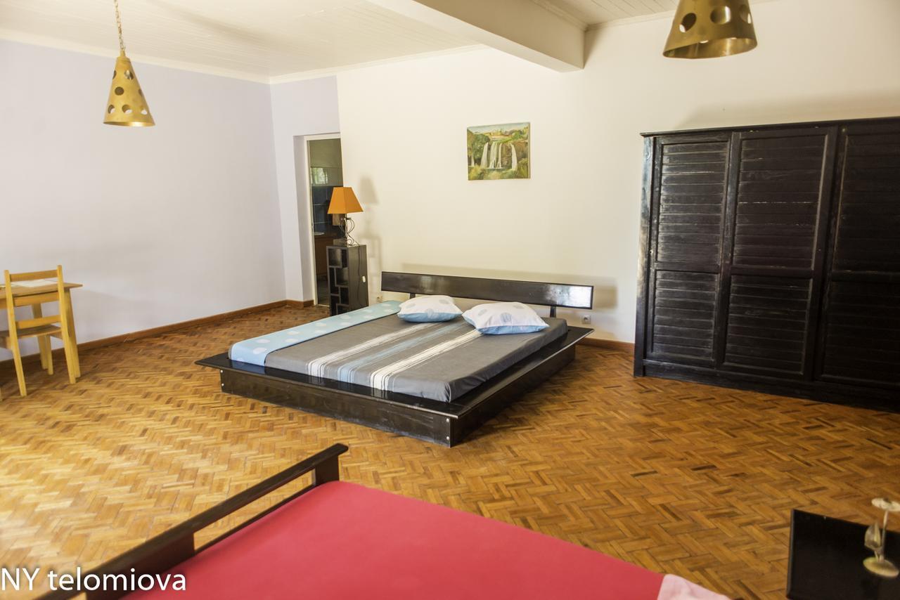 Ny Telomiova Hotel Антананариву Екстериор снимка