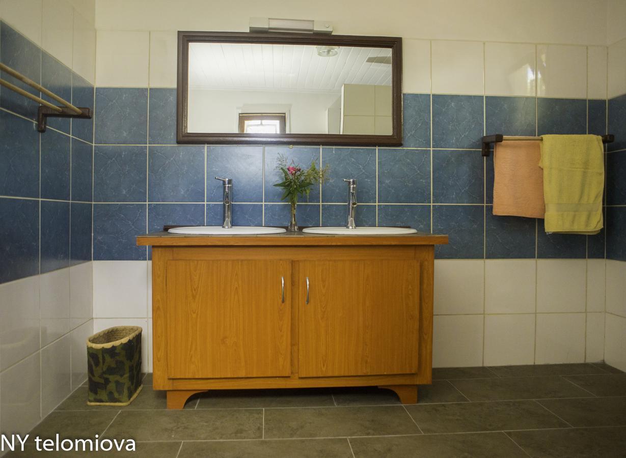 Ny Telomiova Hotel Антананариву Екстериор снимка