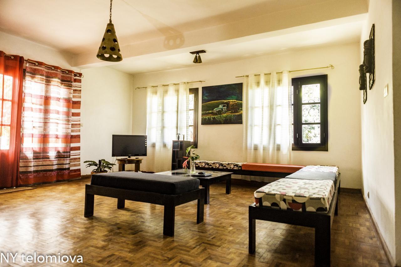 Ny Telomiova Hotel Антананариву Екстериор снимка